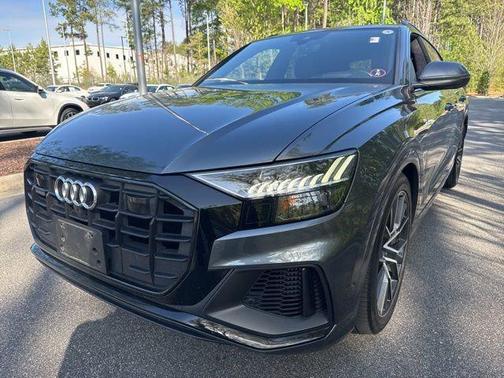 Daytona Gray Pearl Effect 2019 Audi Q8 3.0T Premium