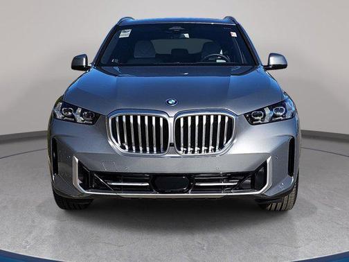 Skyscraper Grey Metallic 2026 BMW X5 PHEV xDrive50e