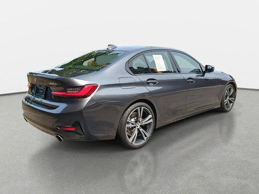 2022 BMW 330 330i