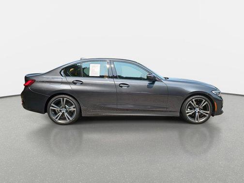 2022 BMW 330 330i
