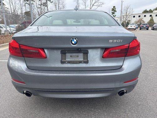 2019 BMW 530 530i