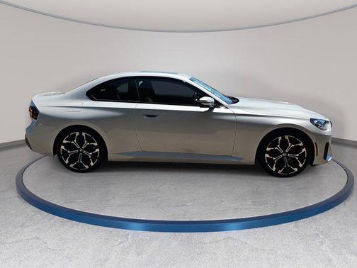 Mineral White Metallic 2025 BMW 230 230i