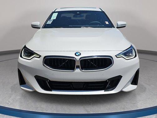 Mineral White Metallic 2025 BMW 230 230i