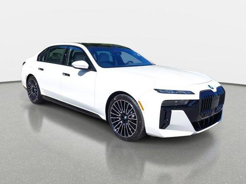 2025 BMW 760 i xDrive