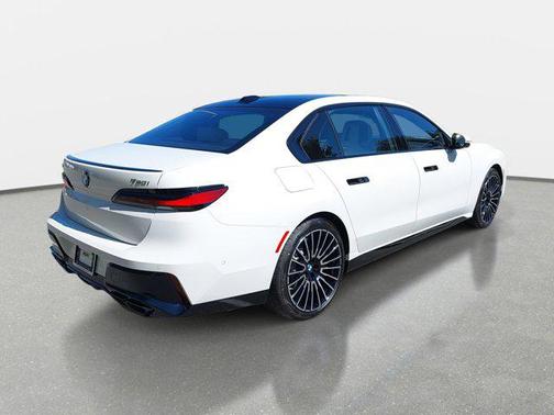 2025 BMW 760 i xDrive