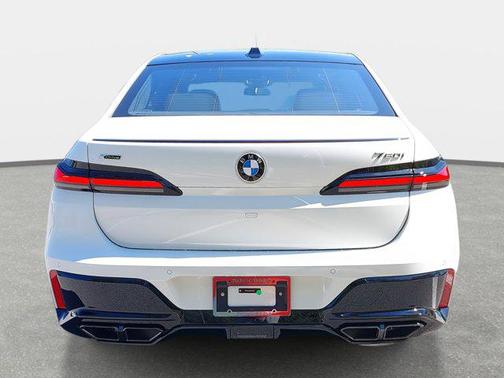 2025 BMW 760 i xDrive