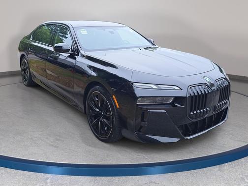 Black Sapphire Metallic 2026 BMW 740 740i