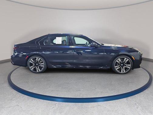 2023 BMW 760 i xDrive