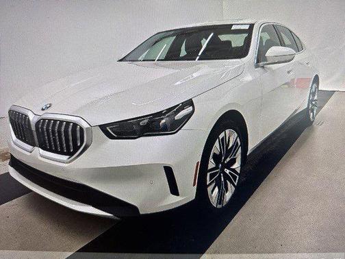 2024 BMW 530 i
