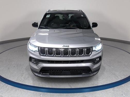 Billet Silver Metallic Clearcoat 2023 Jeep Compass Latitude Lux