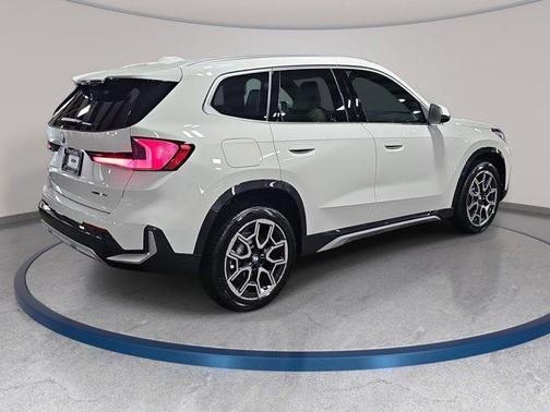 Alpine White 2026 BMW X1 xDrive28i