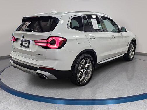 Mineral White Metallic 2022 BMW X3 xDrive30i