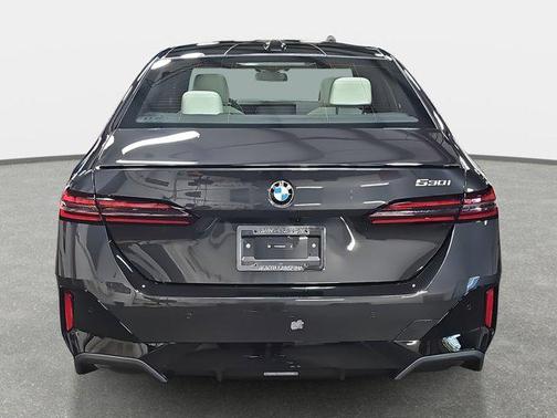 2026 BMW 530 i