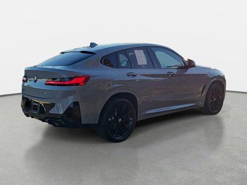 2023 BMW X4 xDrive30i