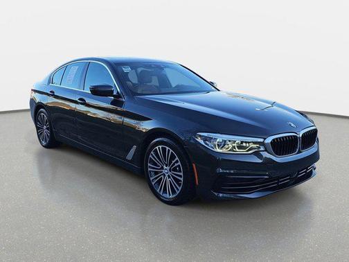 2019 BMW 540 540i