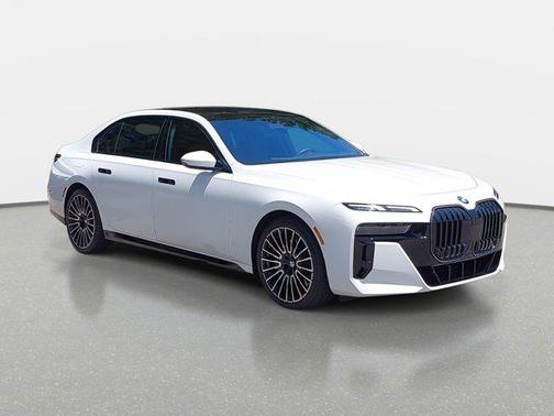 2024 BMW 740 i