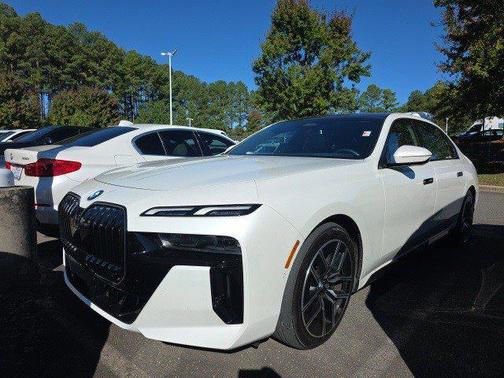 2025 BMW 740 xDrive