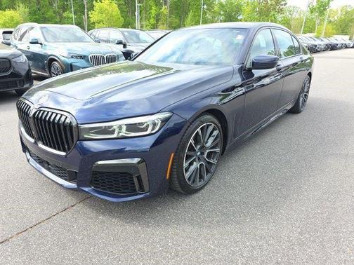 2021 BMW 740 740i
