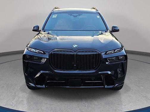 Carbon Black Metallic 2026 BMW X7 xDrive40i