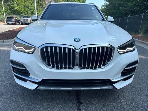 Alpine White 2023 BMW X5 xDrive40i