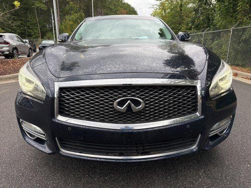 2017 INFINITI Q70L 3.7