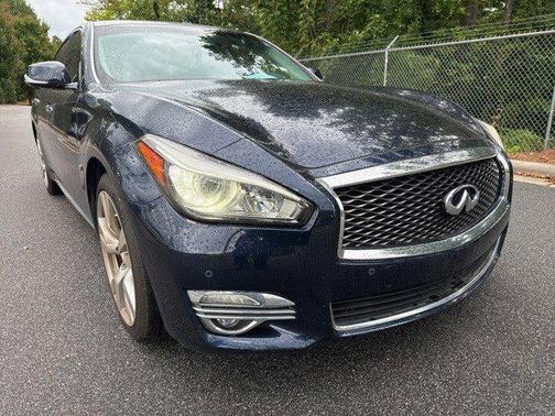 2017 INFINITI Q70L 3.7