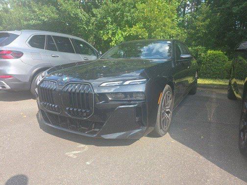 2025 BMW 740 i xDrive