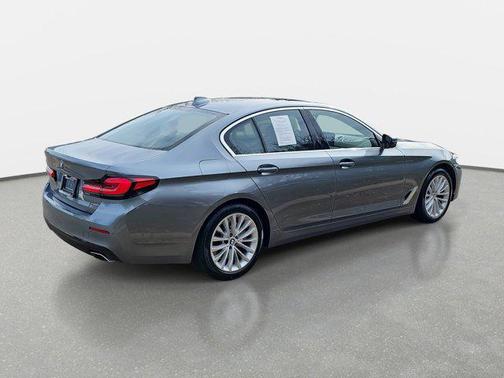 2021 BMW 540 540i