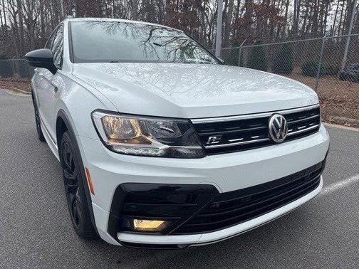 2021 Volkswagen Tiguan 2.0T SE R-Line Black