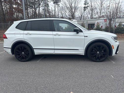 2021 Volkswagen Tiguan 2.0T SE R-Line Black