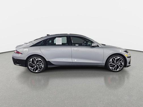 2024 Hyundai IONIQ 6 Limited