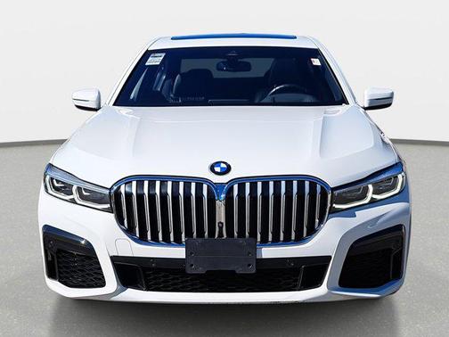 2022 BMW 750 i xDrive