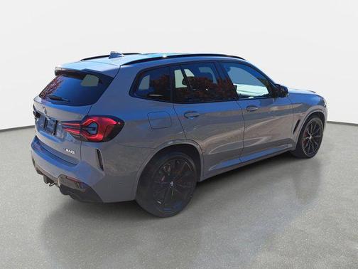2024 BMW X3 M40i