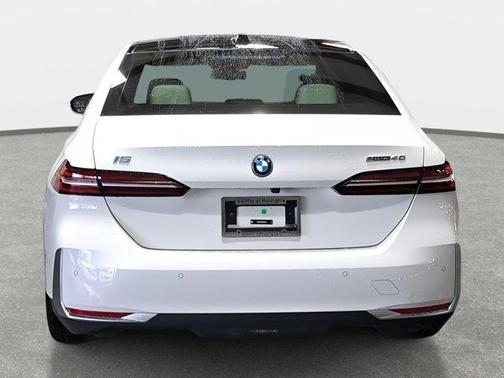 2024 BMW i5 eDrive40
