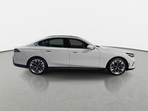 2024 BMW i5 eDrive40