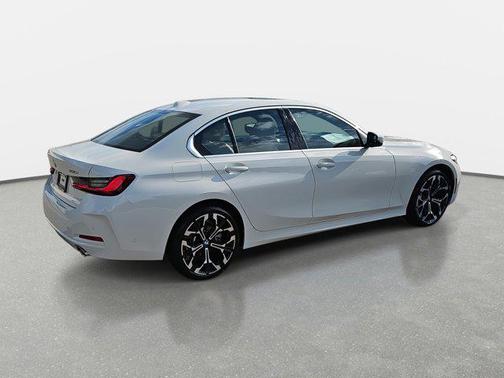 2025 BMW 330 i xDrive