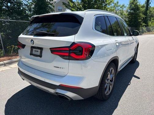 Mineral White Metallic 2022 BMW X3 xDrive30i