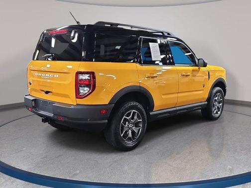 CYBER ORANGE METALLIC TC 2022 Ford Bronco Sport Badlands