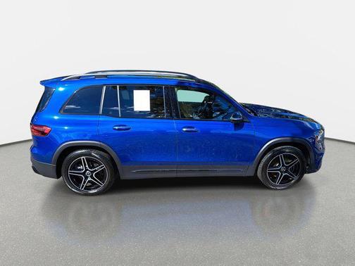 2025 Mercedes-Benz GLB 250 4MATIC