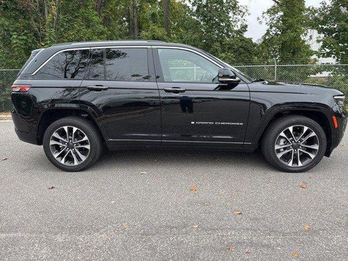 2022 Jeep Grand Cherokee Overland