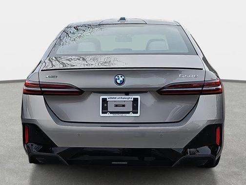 2026 BMW 550e xDrive