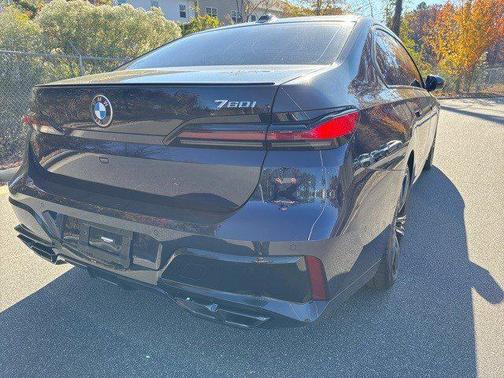 2023 BMW 760 i xDrive