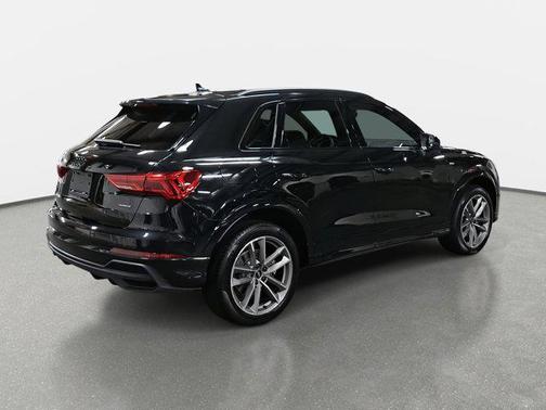 2023 Audi Q3 45 S line Premium Plus
