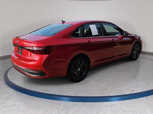 Kings Red Metallic 2025 Volkswagen Jetta 1.5T SE