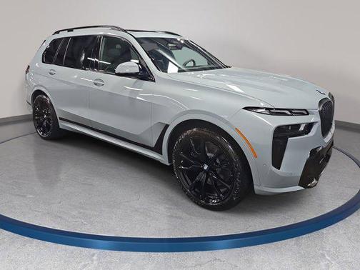 Brooklyn Grey Metallic 2026 BMW X7 xDrive40i