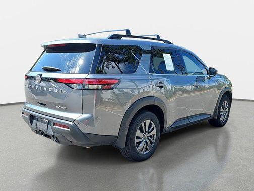 2024 Nissan Pathfinder SV 4WD