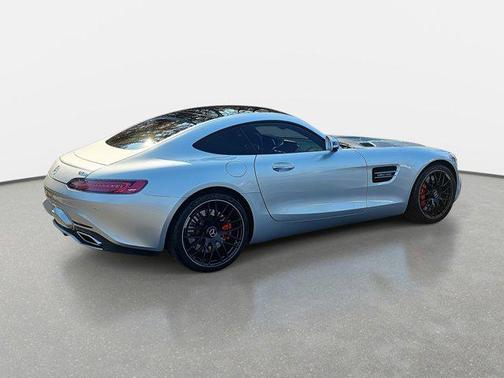 2016 Mercedes-Benz AMG GT S
