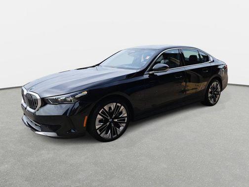 2025 BMW 530 i xDrive
