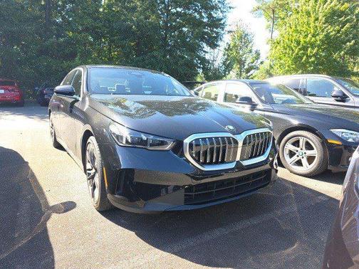 2025 BMW 530 i xDrive