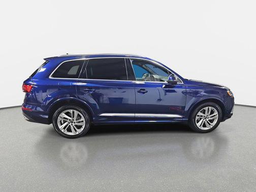 2021 Audi Q7 45 Premium Plus
